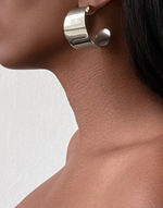 Cargar imagen en el visor de la galería, MEMPHIS Big Wide Silver Hoop Drop Earrings
