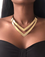 Afbeelding in Gallery-weergave laden, MAAT Minimalist Gold Double V-Shaped Necklace
