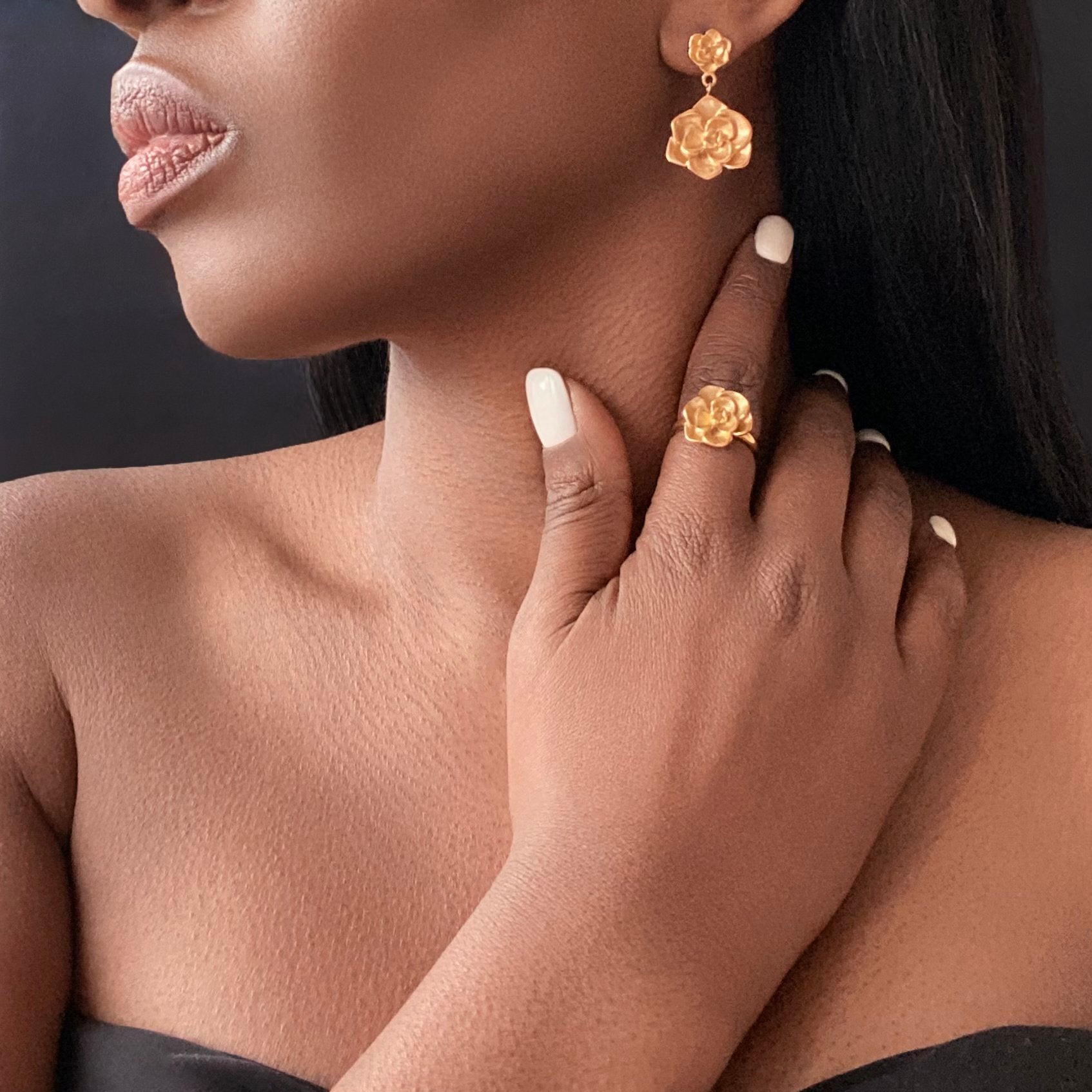 ROSA Statement Gold Ring & Earrings Set
