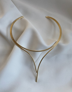 Cargar imagen en el visor de la galería, OMEGA Minimalist Gold Plated Wire Cuff Necklace
