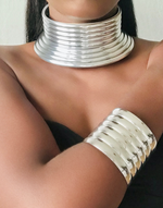Cargar imagen en el visor de la galería, TANTA Silver Statement African Choker &amp; Bracelet Set

