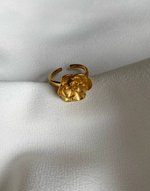 Cargar imagen en el visor de la galería, ROSA Statement Ring Gold - Adjustable
