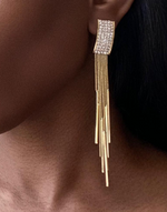 Afbeelding in Gallery-weergave laden, LOVE Clip-On Earrings Long Tassel Drop Gold Rhinestones Crystal
