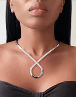 Afbeelding in Gallery-weergave laden, ALPHA Minimalist Silver Cuff Necklace
