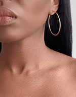 Charger l&#39;image dans la galerie, CAIRO Clip-On Thin Small Hoop Earrings Gold
