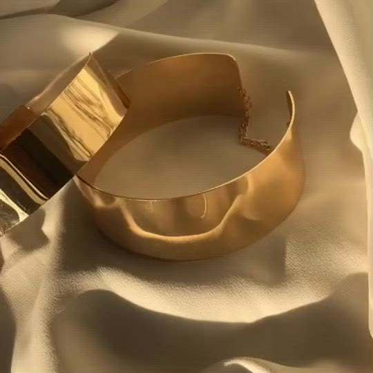 CLEOPATRA Statement Gold Choker & Bracelet Manchette Set