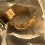 Charger et lire la vidéo dans la visionneuse de la Galerie, CLEOPATRA Statement Gold Choker &amp; Bracelet Manchette Set
