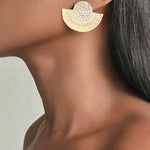 Charger l&#39;image dans la galerie, ASWAN Bling Fan-Shaped Gold Earrings
