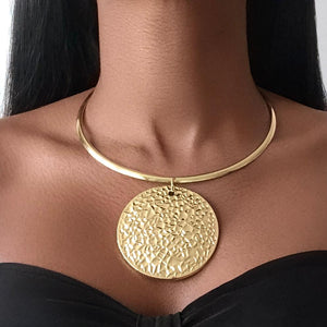 BEHEIRA Full Moon Circle Metal Pendant Gold Necklace