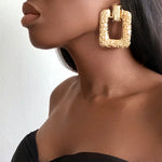 Load image into Gallery viewer, MANSOURA Vintage Gold Stud Earrings
