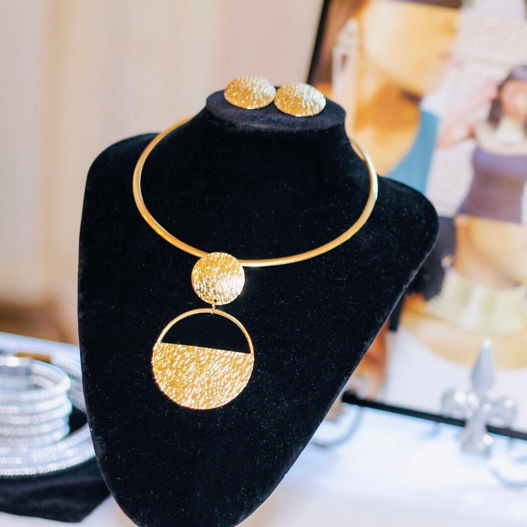 SHUBRA Statement Gold Fashion Necklaces & Earrings Set